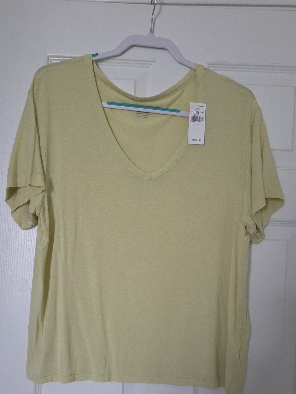 American Eagle Outfitters Pale Yellow V-Neck Short Sleeve Tee